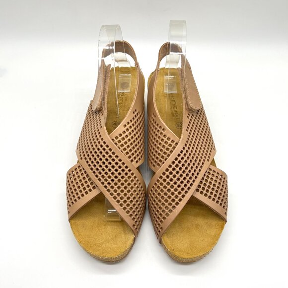 Eric Michael Womens Size 40 EU Taupe Leather Perf Sandals Shoes - Picture 3 of 14